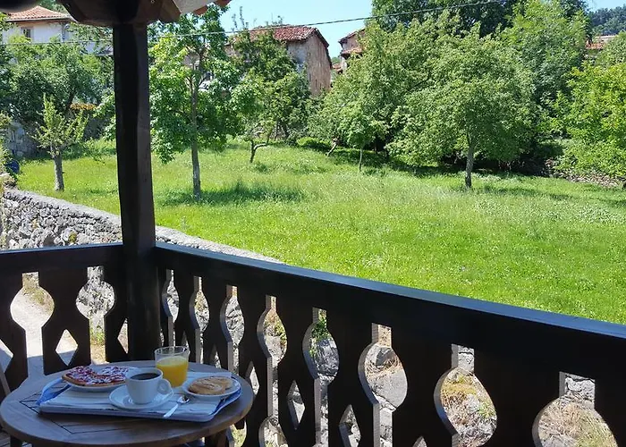 Camino De La Torre - Ruralsoba Country house Quintana de Soba